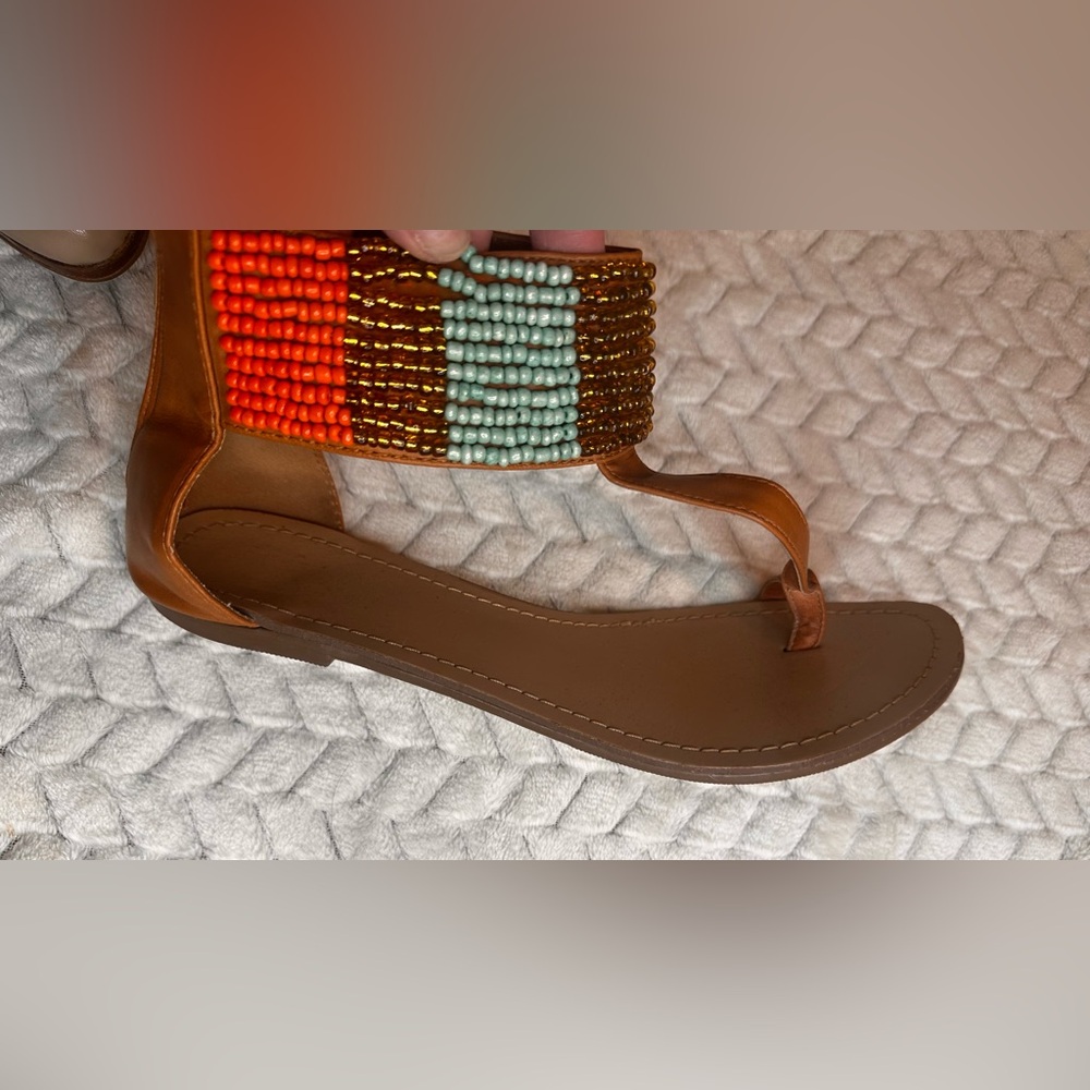 5/$20 🎀 Jennifer Boho Gladiator Ankle Cuff Beaded Sandals w/zip up back. Size 9